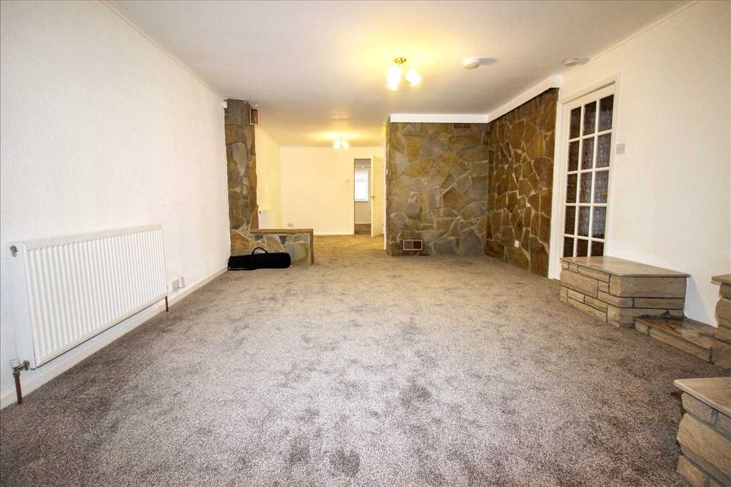 Property photo 3 of 11 Additional Image