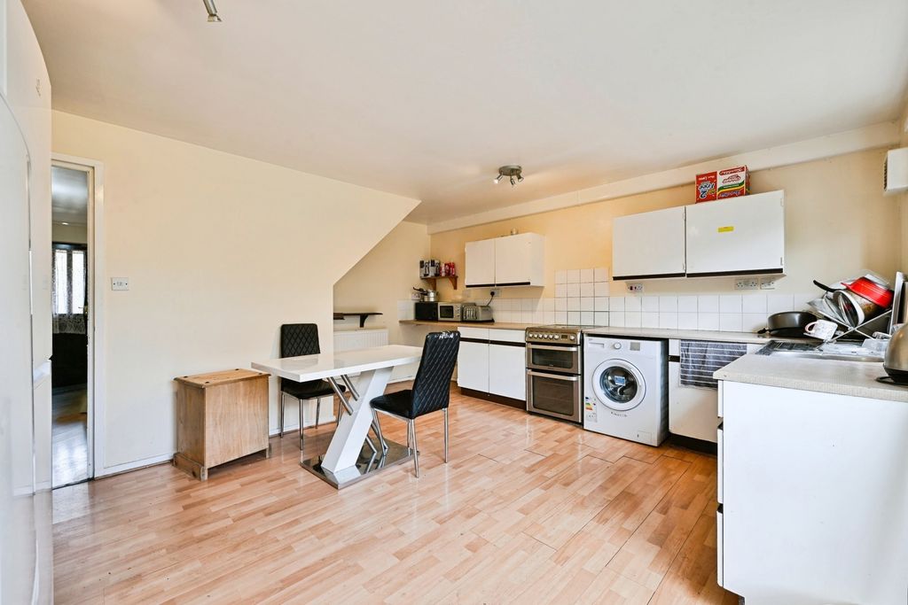 Property photo 2 of 14 Pbox-Img.Jpg