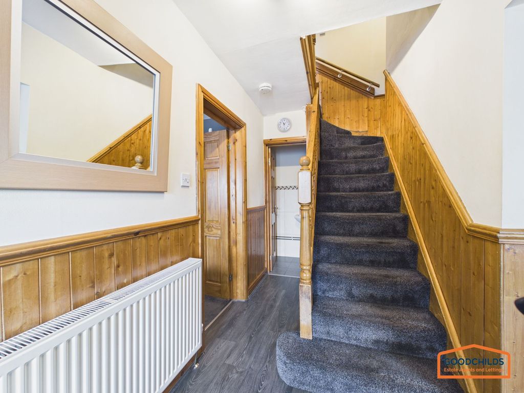 Property photo 2 of 26