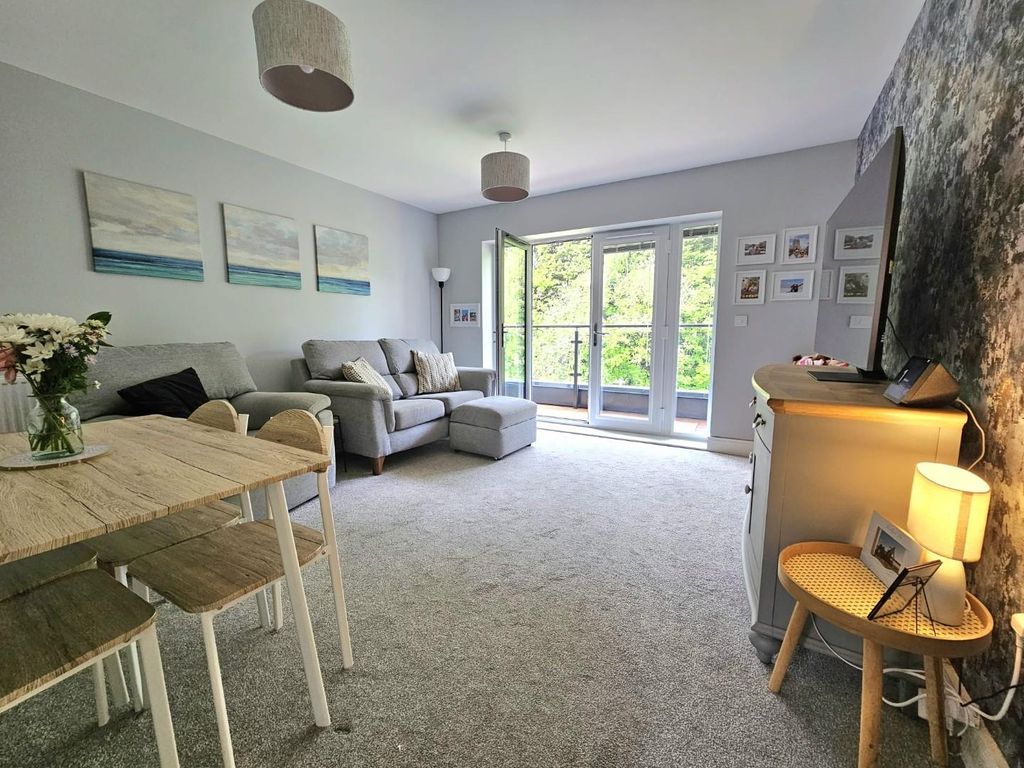 Property photo 3 of 16 Elis6557.Jpg