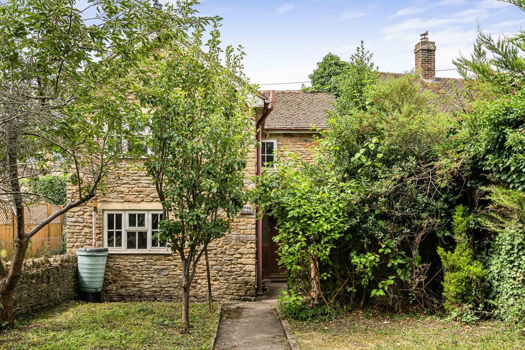 Property photo 1 of 22