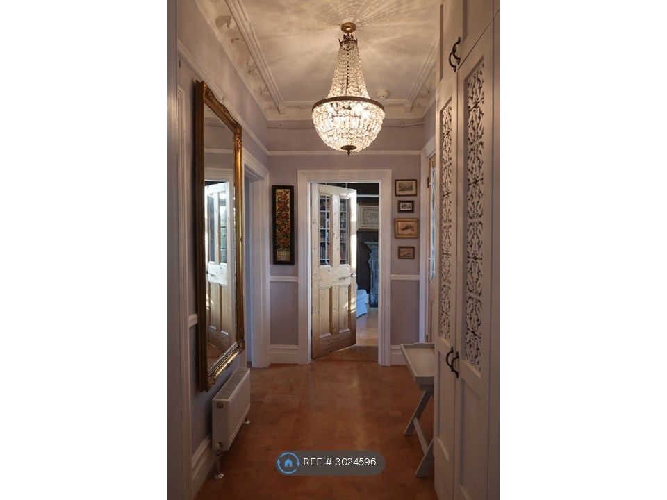 Property photo 1 of 6 Hallway