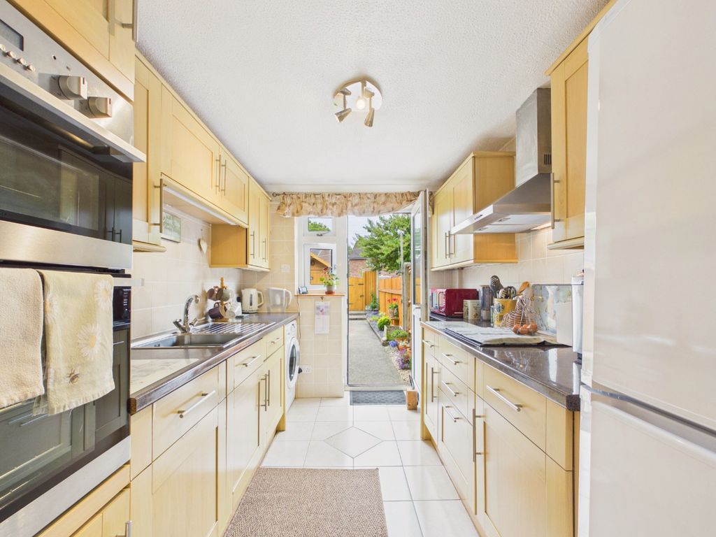 Property photo 2 of 19 5215762