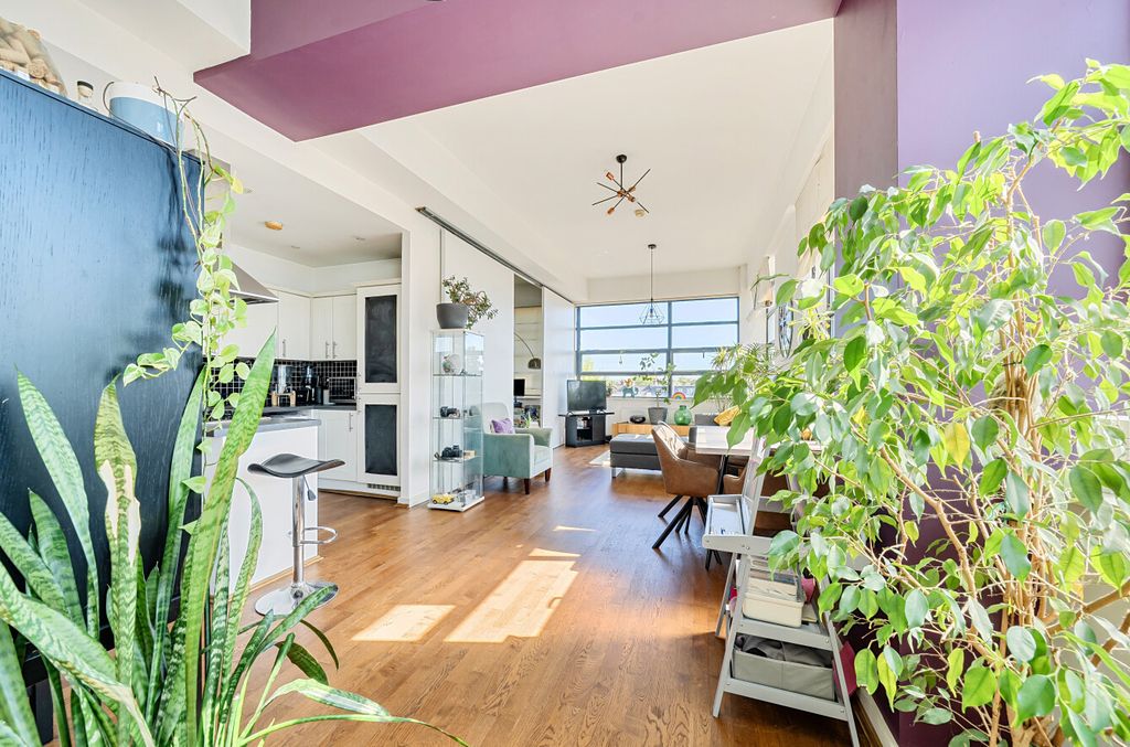 Property photo 3 of 14 1451822-18-69Eb86...