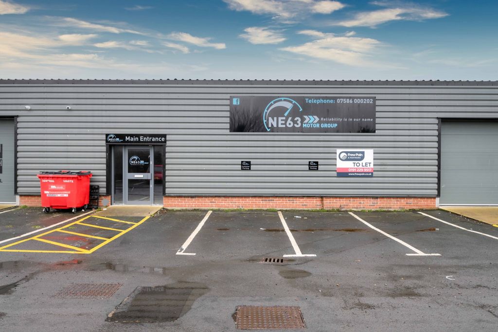 Property photo 2 of 21 552-Hr-17.Jpg