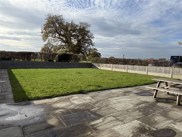 Property photo 2 of 3