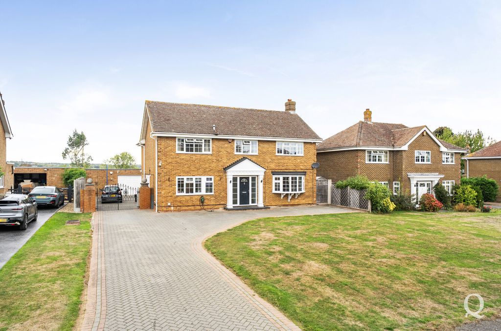 Property photo 1 of 31 739A5093-Babd-48B...