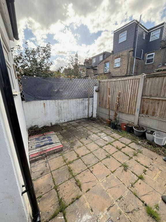 Property photo 3 of 9 Gallery
