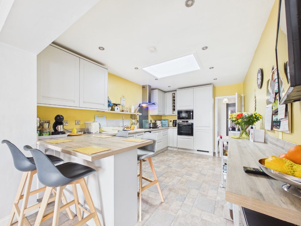 Property photo 2 of 26 4976526