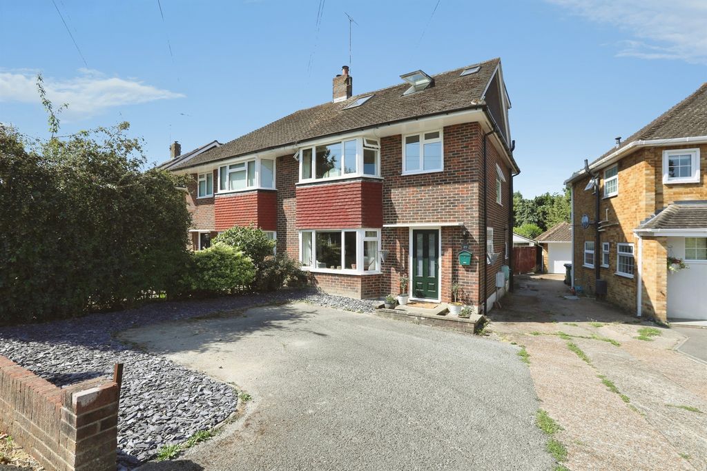 Property photo 1 of 18