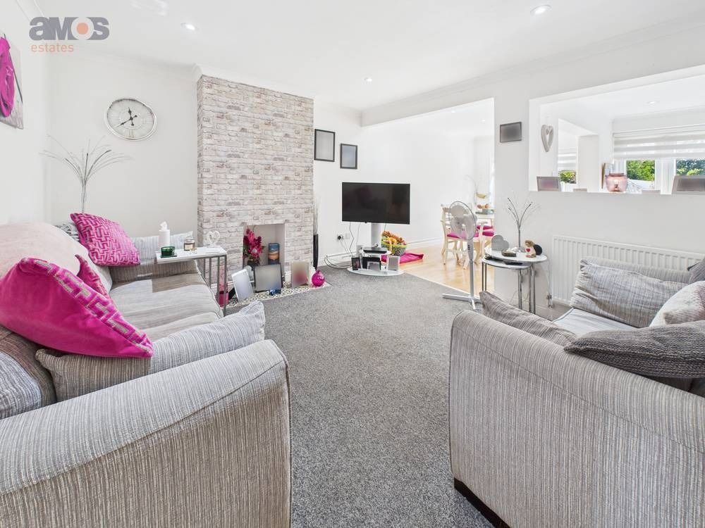 Property photo 2 of 17 4481063