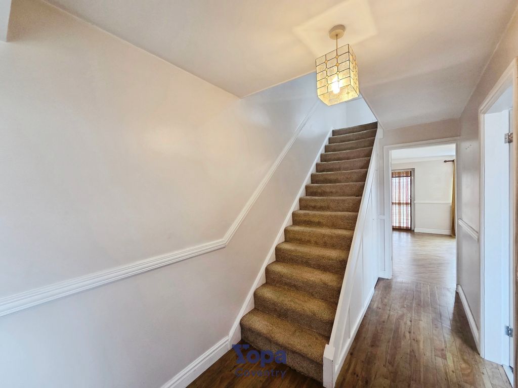 Property photo 3 of 17 83E61B5F-41329