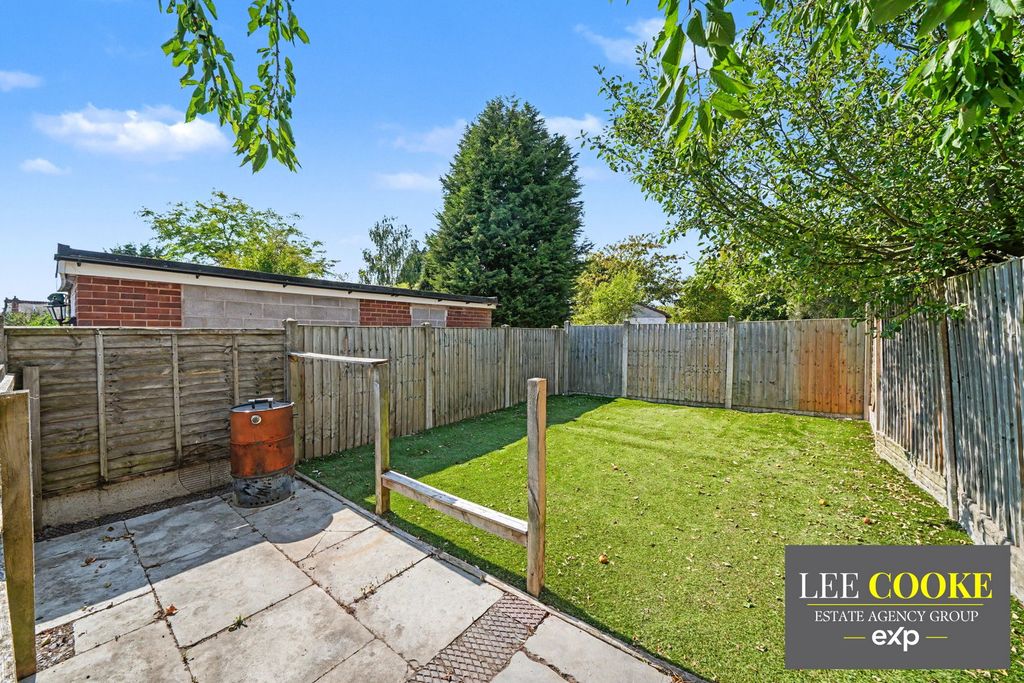 Property photo 3 of 32
