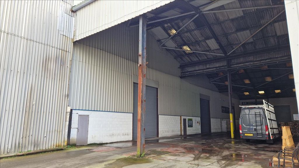 Property photo 3 of 8