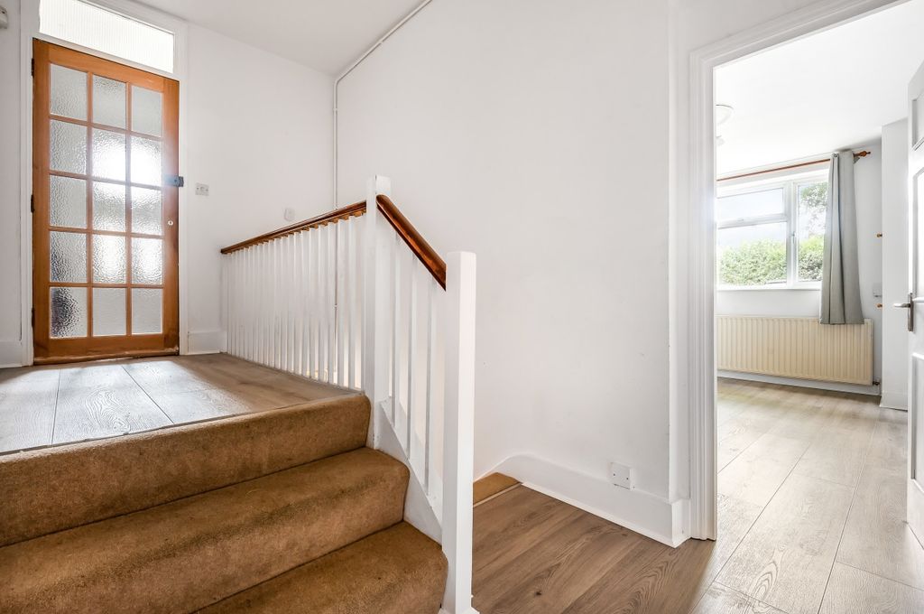 Property photo 2 of 17 Hall
