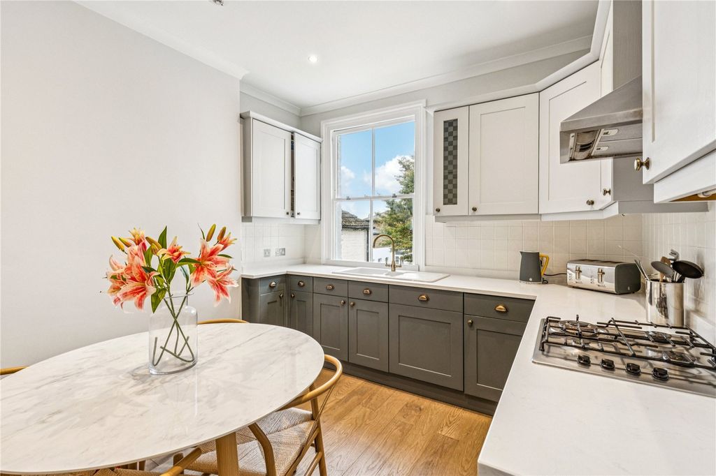 Property photo 3 of 11 Picture No. 21