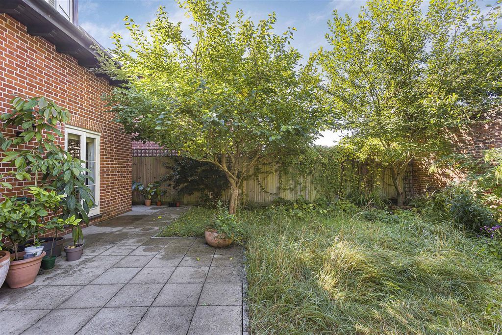 Additional image 24 of 3 bed semi-detached house for saleWillis Grove, Balls Park, Hertford SG13