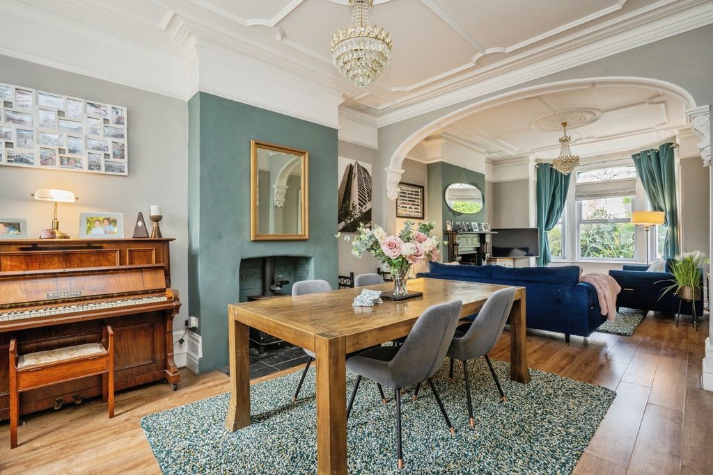 Property photo 2 of 23 Pbox-Img.Jpg