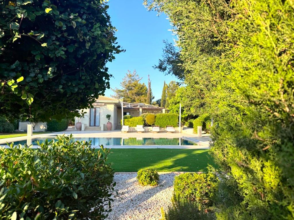 Property photo 1 of 29