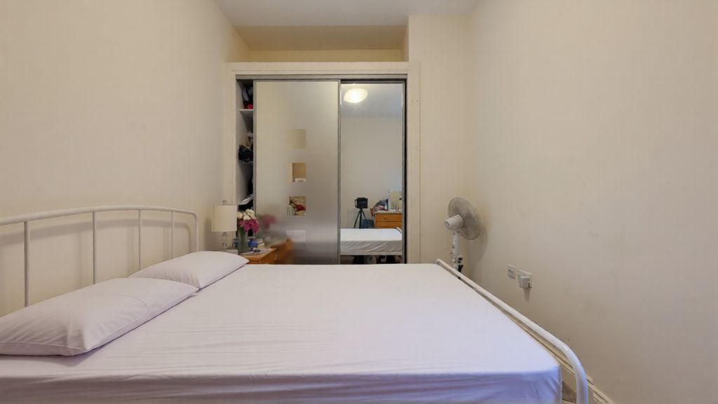 Property photo 3 of 9 Bedroom