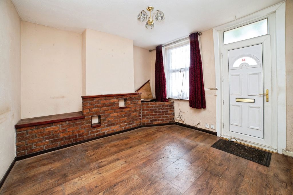 Property photo 2 of 14 Pbox-Img.Jpg