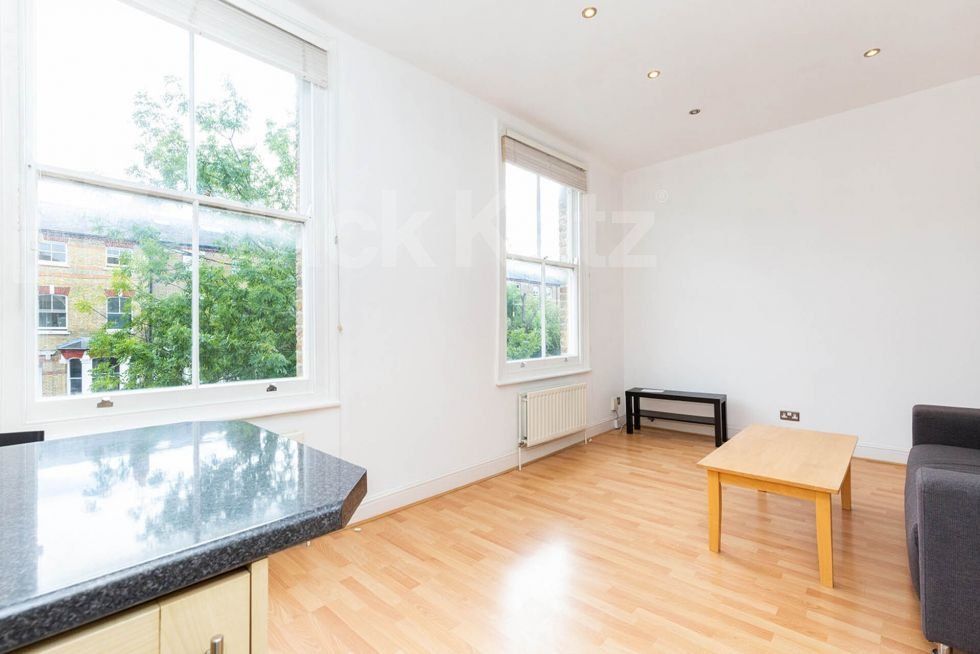 Property photo 2 of 9