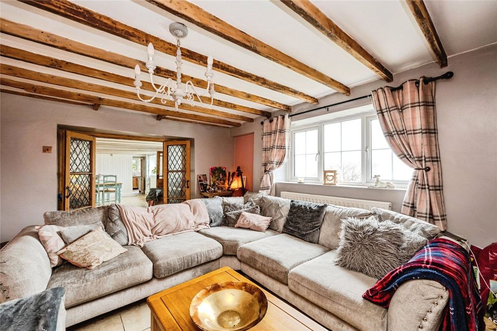 Property photo 3 of 22 Picture No. 19