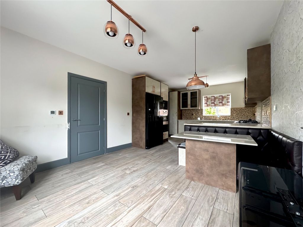 Property photo 2 of 21 Kitchen Diner