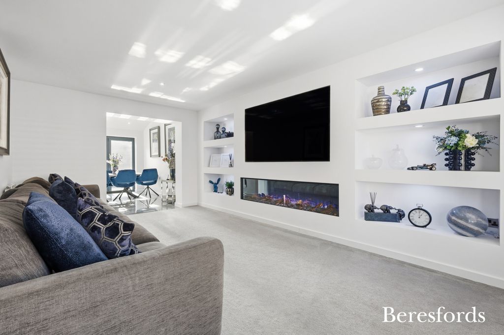 Property photo 3 of 20 Picture No. 16