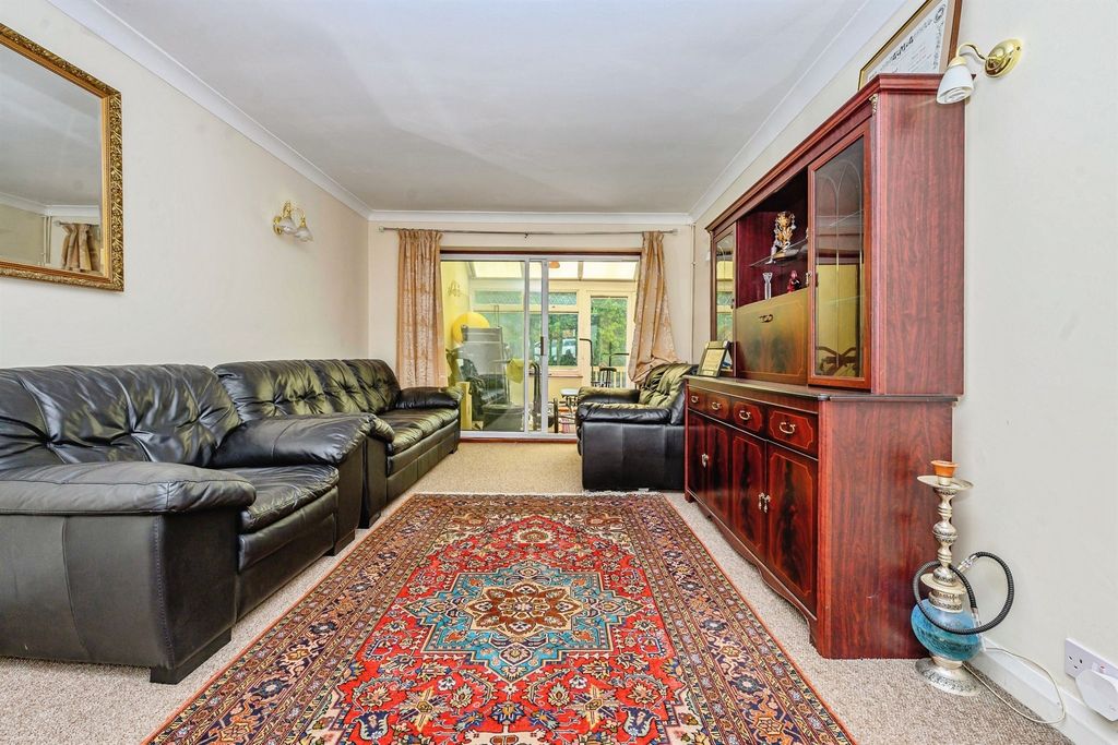 Property photo 2 of 17