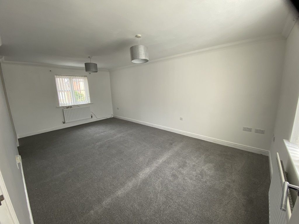 Property photo 2 of 7 Lounge