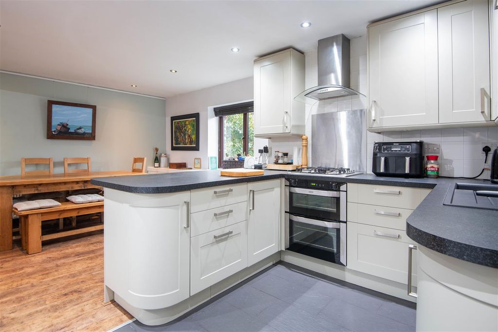 Property photo 2 of 33 Kitchen & Dining