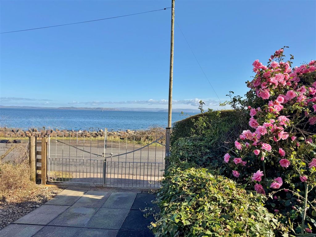 Property photo 2 of 49 Sea View To Ayrshire Mainland Firth Of Clyde