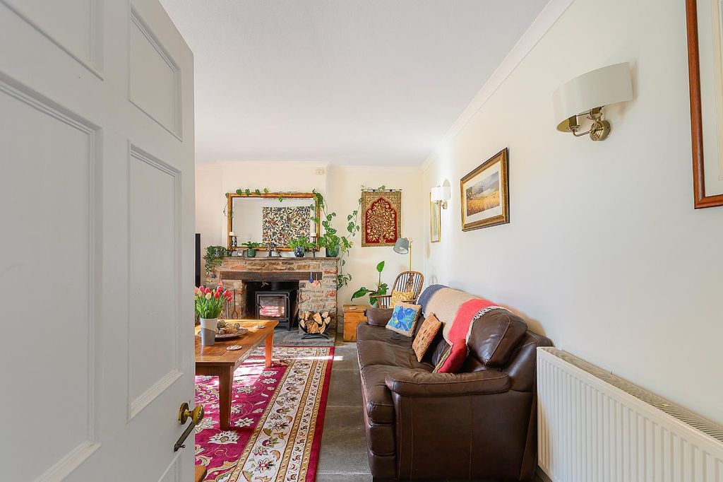 Property photo 2 of 33 Tgmryn - Sitting Room F.Jpg