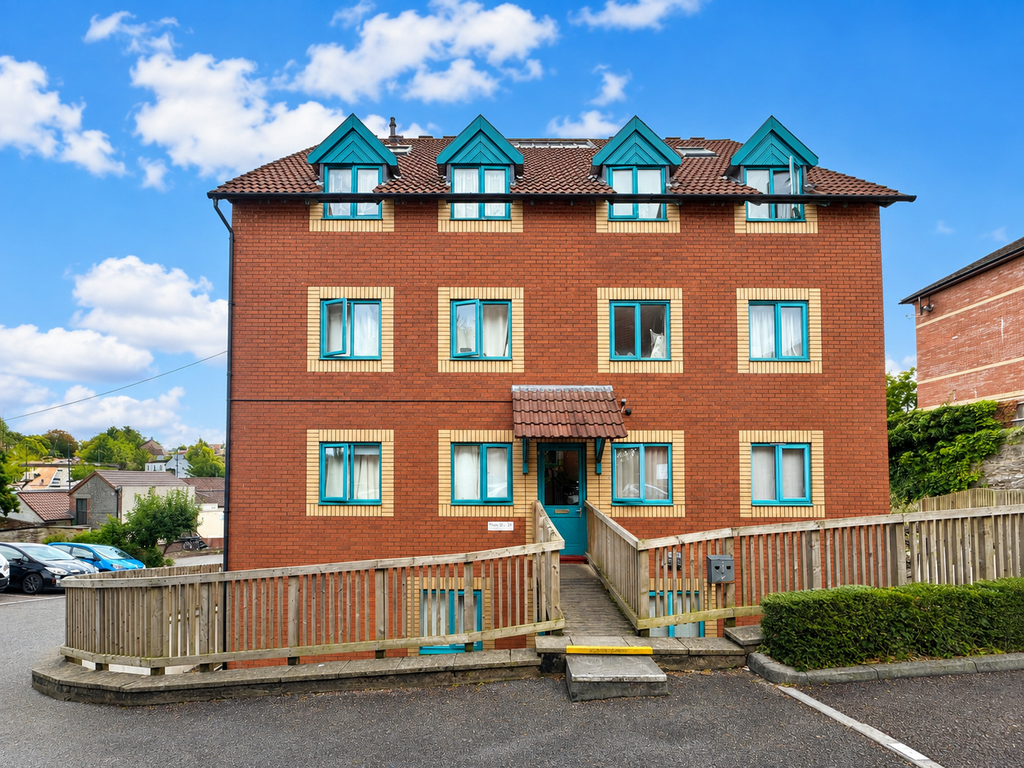 Property photo 1 of 11 78F7DC6C-87B5-4837-94Ea-6Fb45C86568F