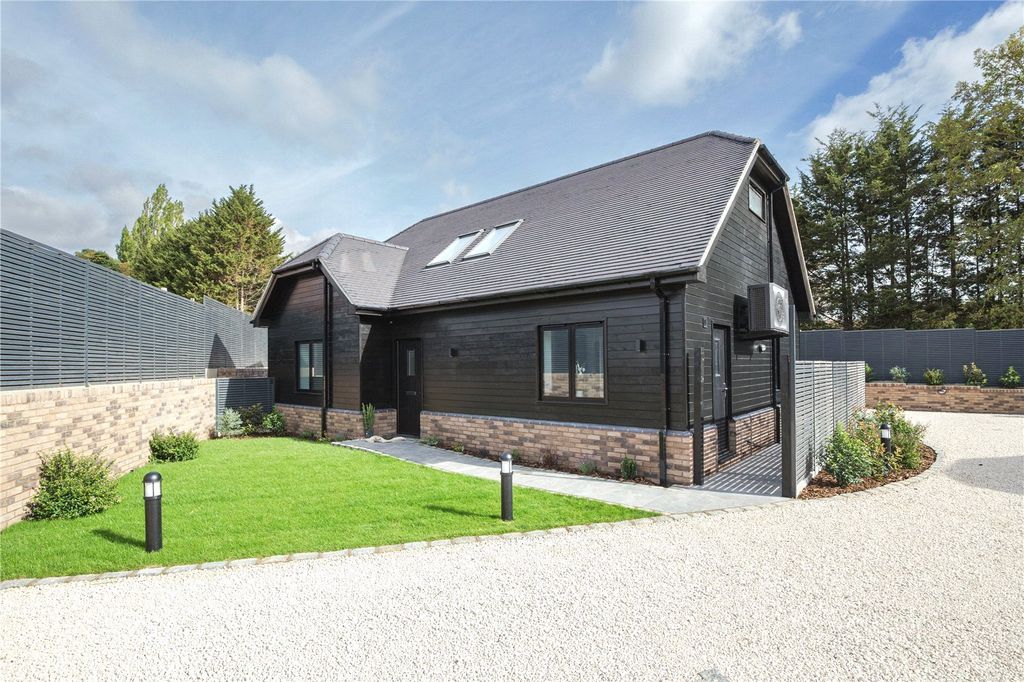 Property photo 1 of 21 Picture No. 07