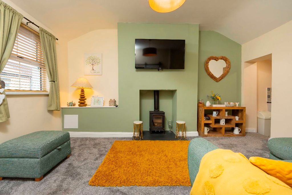 Property photo 1 of 22