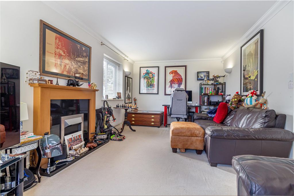 Property photo 3 of 21 Living-Room-1.Jpg