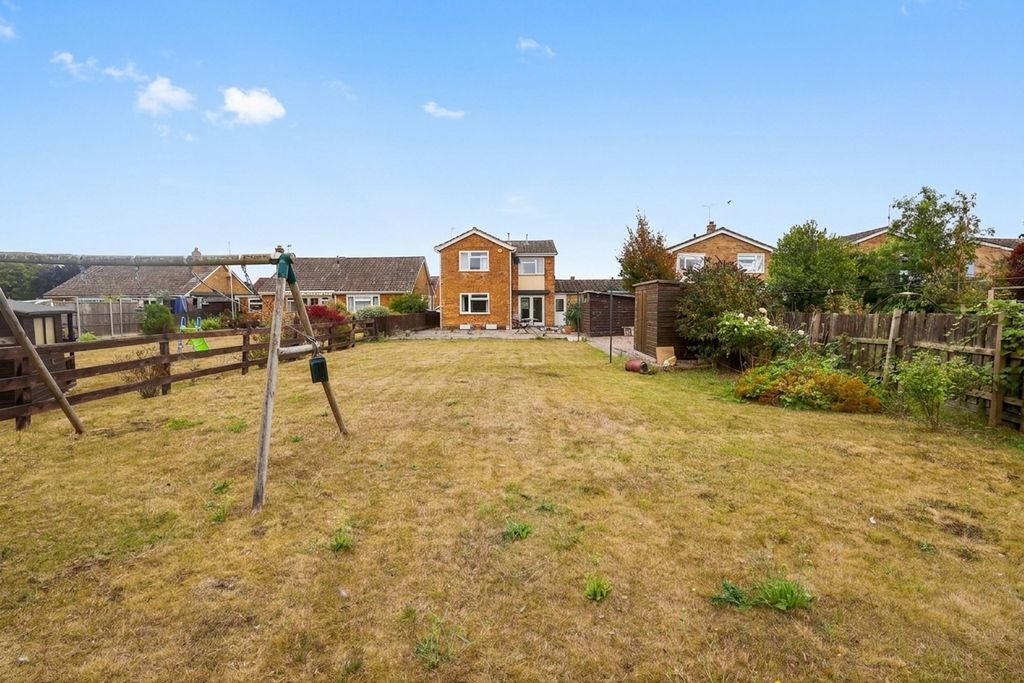 Property photo 2 of 13