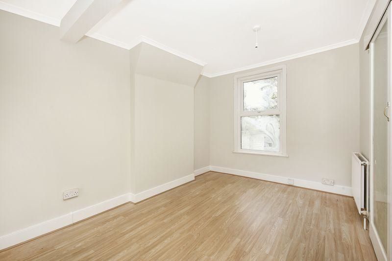 Property photo 3 of 7 3