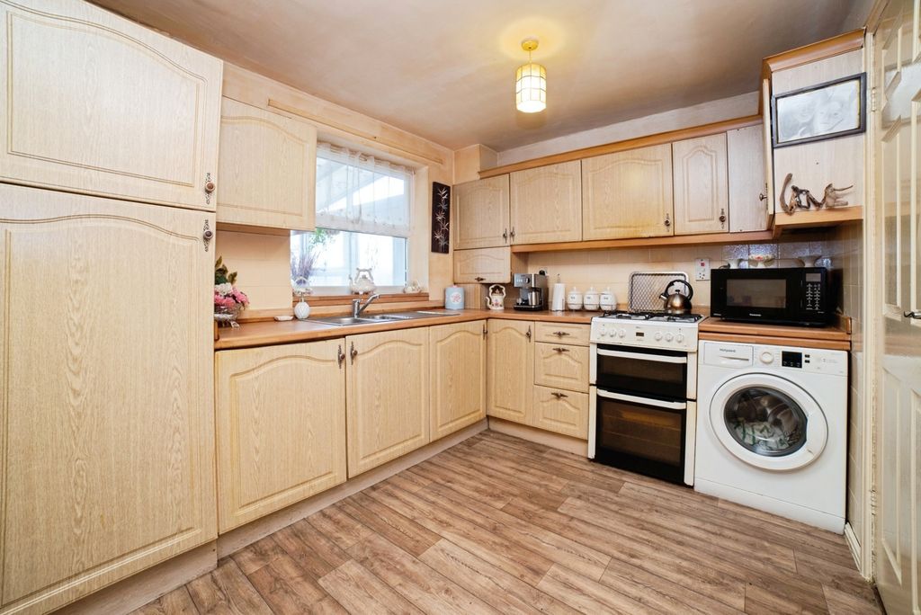 Property photo 2 of 17 Pbox-Img.Jpg