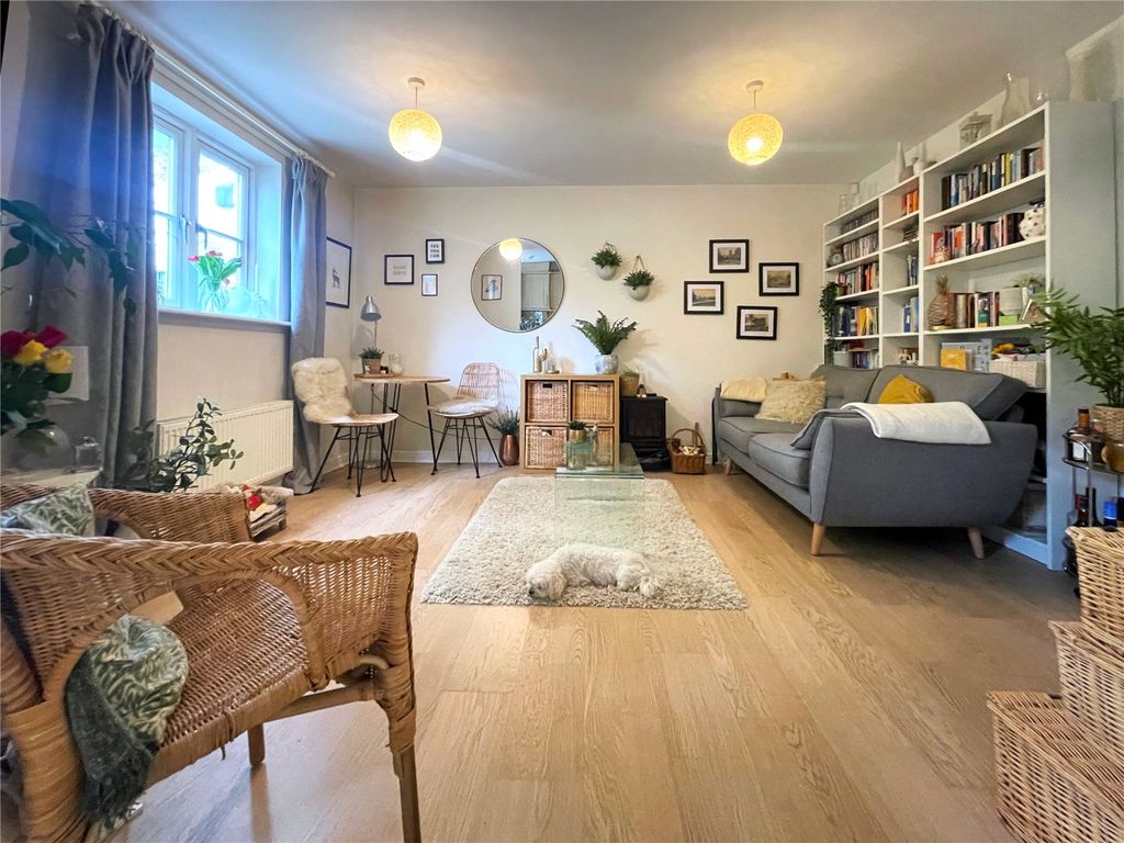 Property photo 2 of 10 Picture No. 04