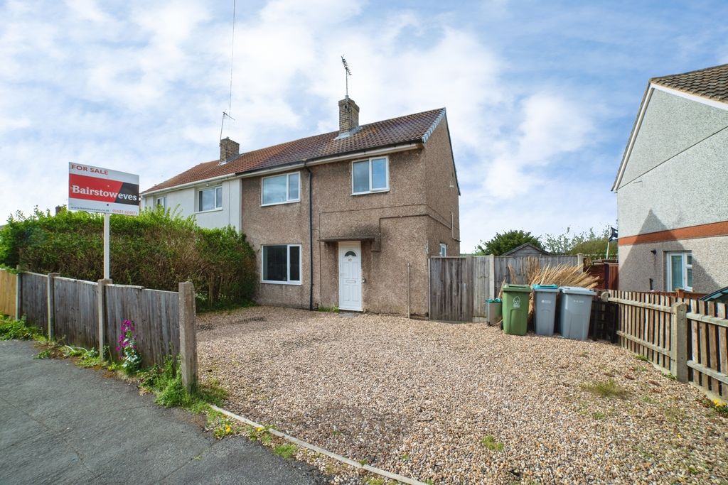 Property photo 1 of 20 Front