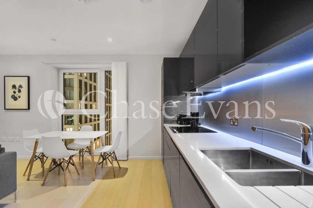 Property photo 2 of 19 Kitchen