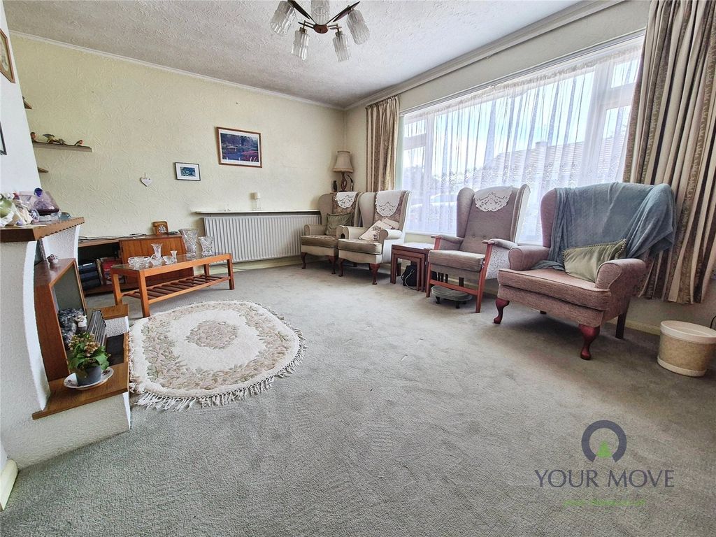 Property photo 2 of 14 Lounge