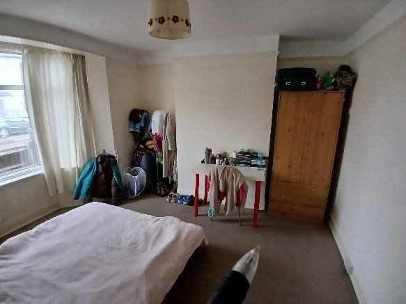 Property photo 2 of 8 Picture No. 14