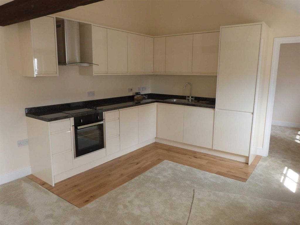 Property photo 2 of 5
