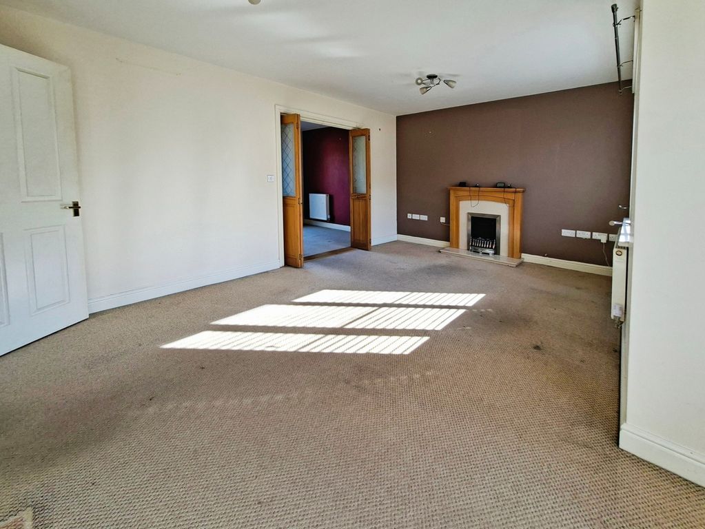 Property photo 3 of 17 Pbox-Img.Jpg
