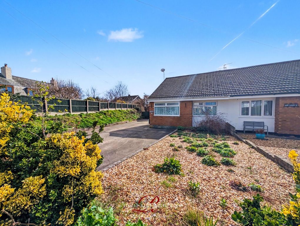 Property photo 2 of 16 Front (Exterior)