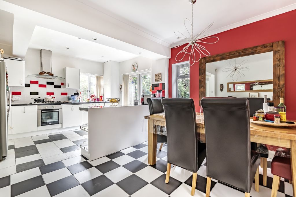 Property photo 2 of 15 461489 (2)